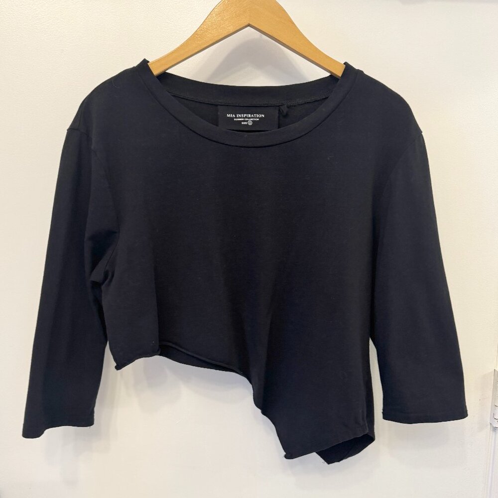 Mia Inspiration Black Asymmetrical Hem Cropped Top